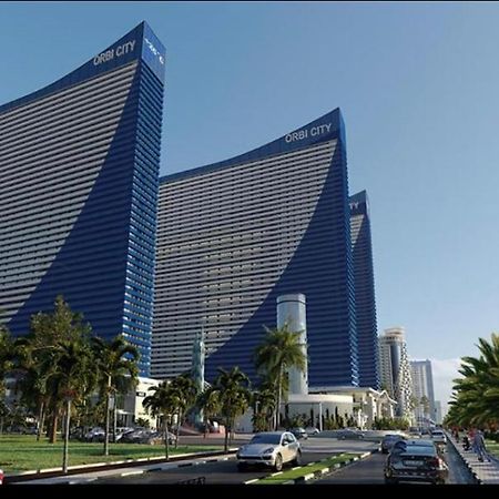 Отель Orbi Батуми Экстерьер фото