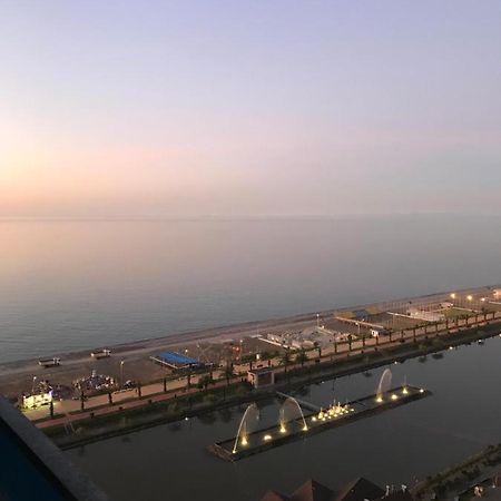 Отель Orbi Батуми Экстерьер фото