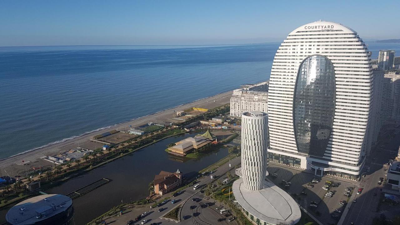 Отель Orbi Батуми Экстерьер фото