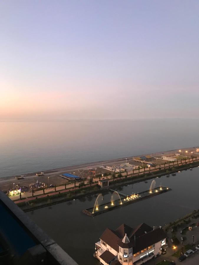 Отель Orbi Батуми Экстерьер фото